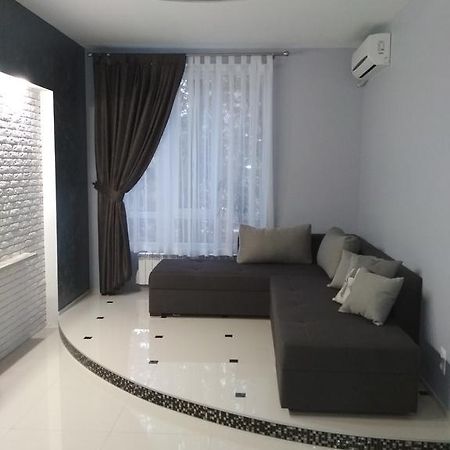 Apartment On Tytova 8 Dnipro Extérieur photo